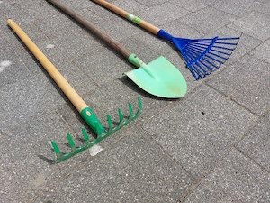 Gartenwerkzeug für Kinder Bild 2