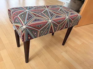 Kleiner Hocker Bild 2