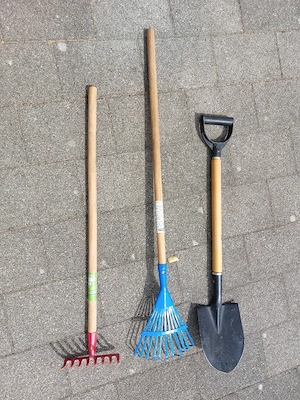 Gartenwerkzeug für Kinder Bild 2
