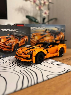 LEGO Technic 42093 Chevrolet Corvette ZR1 - Vollständig mit OVP & Anleitung Bild 2