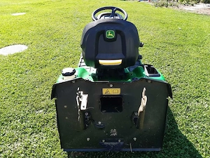 John Deere Rasenmähertraktor Bild 9
