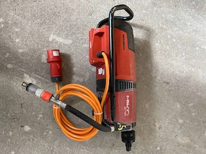 HILTI Kernbohrgerät Maschine Bild 7