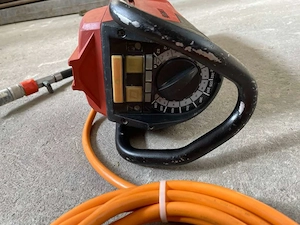 HILTI Kernbohrgerät Maschine Bild 6