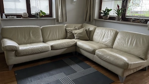 Gemütliche Ledercouch Bild 2