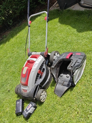 Akku Rasenmäher mit Trimmer  Bild 3