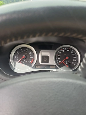 Renault Clio  Bild 5