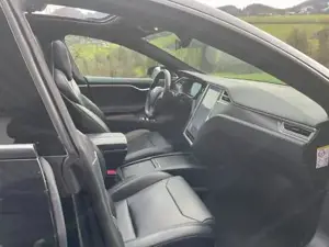 Tesla Model S Bild 13