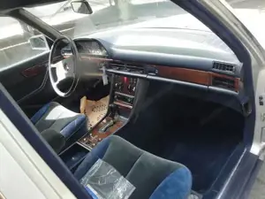 Mercedes 380 SE V8   W126 Oldtimer | Erstbesitz | gepflegt Bild 10