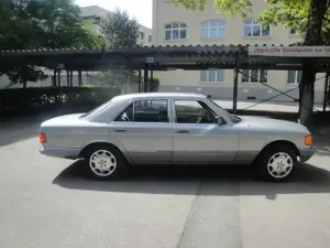 Mercedes 380 SE V8   W126 Oldtimer | Erstbesitz | gepflegt Bild 8