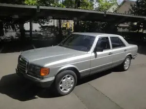 Mercedes 380 SE V8   W126 Oldtimer | Erstbesitz | gepflegt Bild 3