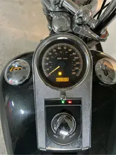Harley Davidsob Softail FXSTC Custom Bild 6