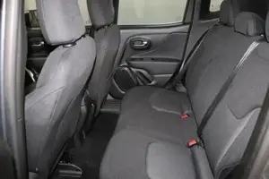 Jeep Renegade Longitude 1.5 T4 DCT7 e-Hybrid 96kW, Business-P... Bild 10