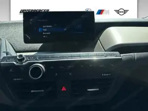 BMW i3 Sportpaket // Rückfahrkamera // Glasdach elektr. // Komfortzugang Bild 8