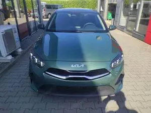 Kia Ceed / cee'd Platinum AT*LED*Navi*Shzg*PDCv+h*Cam*SD*17' 103...