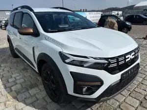 Dacia Jogger Extreme 1.0 TCe 110 7-Sitzer-AHK-Kamera-LED-App... Bild 3