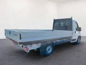 Fiat Ducato L4H1 Pritsche 35 MY25 Maxi 180PS 132 kW (179 PS... Bild 3