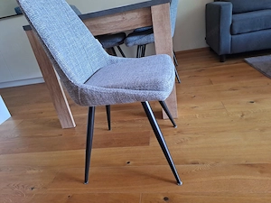 Verkaufe meinen Holztisch mit Stühlen Bild 5