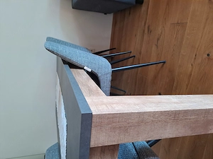 Verkaufe meinen Holztisch mit Stühlen Bild 2