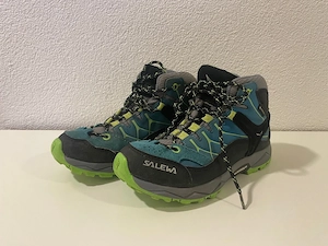 Salewa Wanderschuhe Größe 33