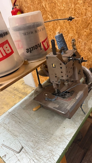 Kettelmaschine für Teppichsockel Bild 4