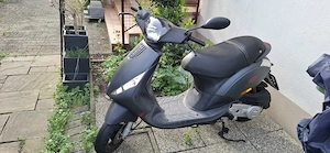 Verkaufe Piaggio Zip 50 Bild 2
