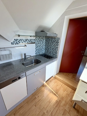 Kleine, helle DG-3 Zi-Wohnung, Privathaus, Nähe PH Vorarlberg und LKH, ohne Stau nach FL Bild 2