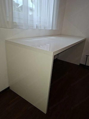 Schreibtisch in weiß - Hochglanz  Bild 2