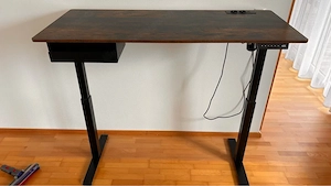 höhenverstellbarer Schreibtisch 1,4x0,6m Bild 3