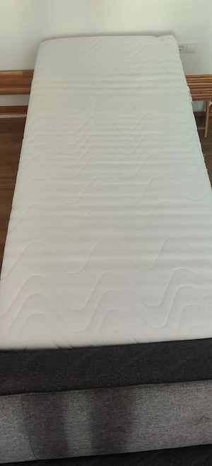 2x Lattenrost + 2x Matratze zu verschenken Bild 3