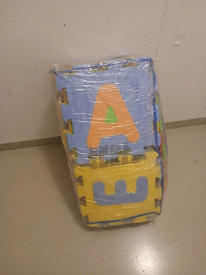 Buchstabenteppich Bild 2