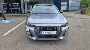 Peugeot 208 Bild 2