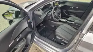 Peugeot 208 Bild 7
