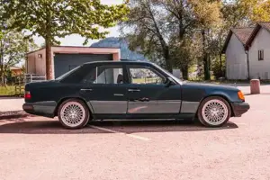 Mercedes-Benz E-Klasse Bild 4
