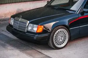 Mercedes-Benz E-Klasse Bild 12