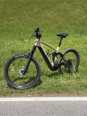 Cube Stereo Hybrid 160 HPC SL 750, 27.5 dessert  n  black (2022) Bild 2