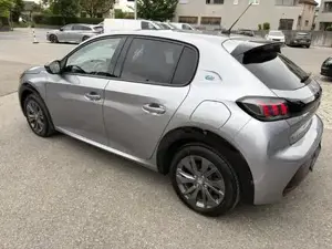 Peugeot 208 Bild 5