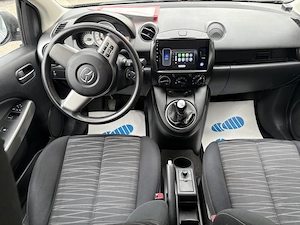 Mazda 2 TÜV.5.2027 Bild 2