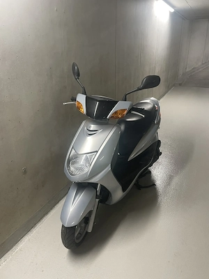 Yamaha 125er Moped Alt aber wenige Kilometer  Bild 5