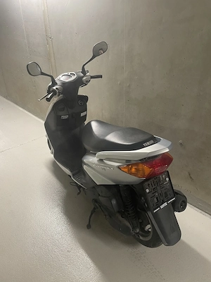 Yamaha 125er Moped Alt aber wenige Kilometer  Bild 6