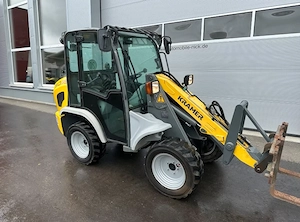 Kramer 5035 Radlader Hoflader mit Schaufel und Gabel Bild 2