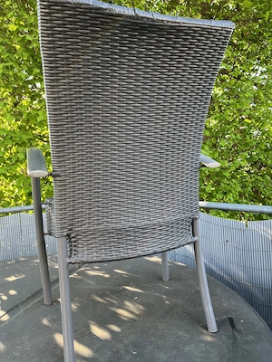 12 Gartenstühle Polyrattan Alu gebraucht Bild 2
