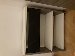 Bett mit Nachtkästchen, Lattenrost und Matratze  Bild 5