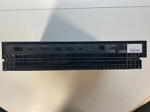 Xbox One X 1 TB Bild 3