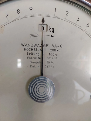 Wandwaage mit Galgen