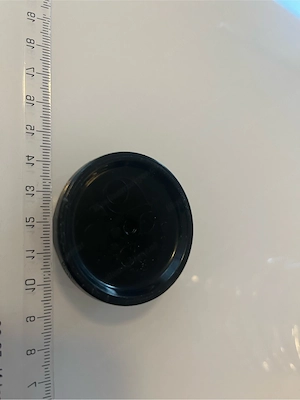 Original SodaStream Glaskaraffe mit elegantem geriffeltem Design und schwarzem Schraubdeckel. Fassun Bild 2