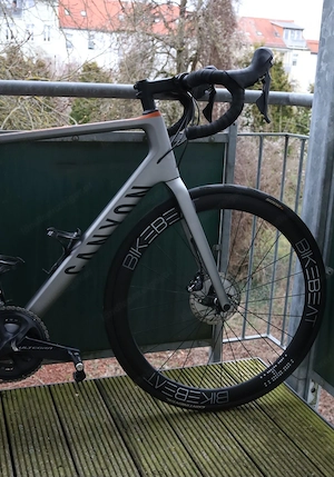Canyon Endurace CF SL Disc8.0 Rennrad Bild 2
