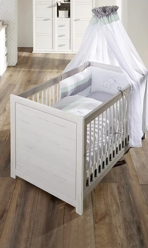Baby-Kinderbett