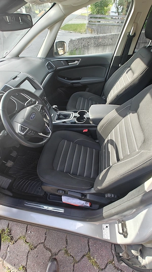Ford Galaxy AWD Titanium Diesel AHK Bild 5