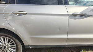 Ford Galaxy AWD Titanium Diesel AHK Bild 10