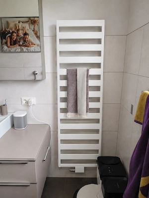 Casteo Heizkörper Warmwasser